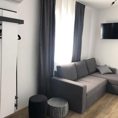 Apartmaji Meli Pu Izola Buitenkant foto
