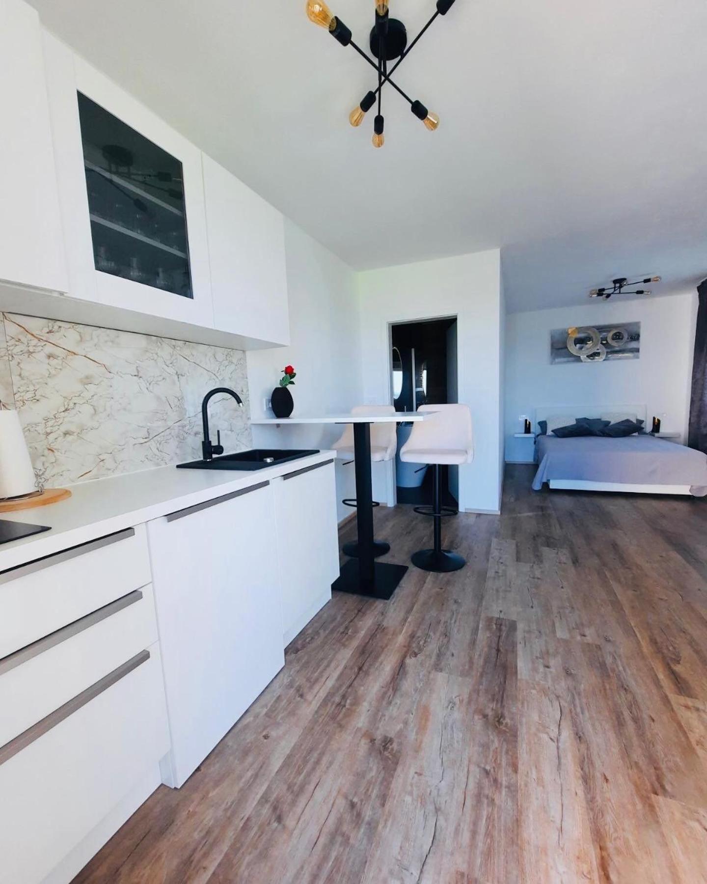 Apartmaji Meli Pu Izola Buitenkant foto